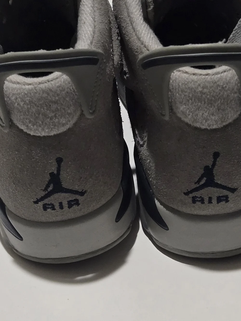 Nike Air Jordan 6 Youth Size 4Y US Retro Georgetown Gray Suede 384665-012 GS
